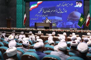 نماینده ولی فقیه درامور حج و زیارت در جمع خادمان فرهنگی اهل سنت تاکید کرد:

سپاس و تشکر از حمایت جمعی از علمای جهان اسلام از مظلومین فلسطین