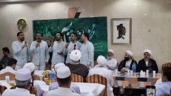 آغاز برنامه‌های انس با قرآن و محافل معرفت برای کاروان‌های اهل سنت در مدینه منوره 4