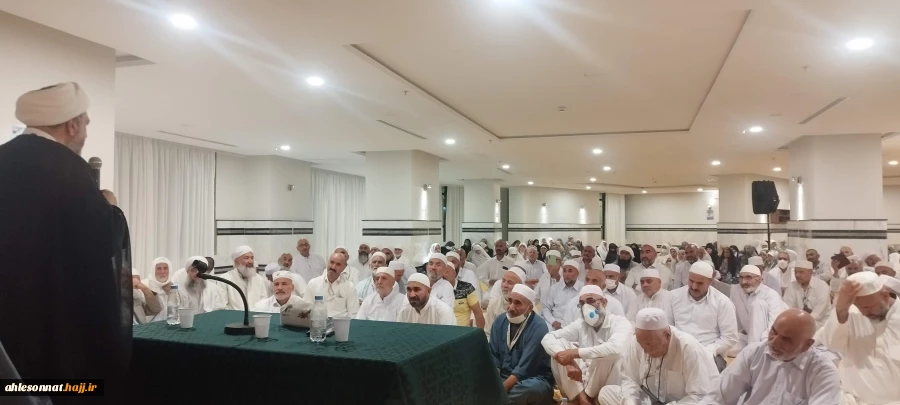 گزارش تصویری 

برگزاری اولین محفل انس و معرفت در هتل بونسیانا مکه با حضور پرشور زائران خراسانی  6