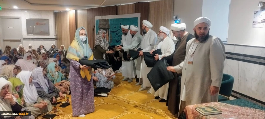 همایش باشکوه بانوان اهل سنت گلستان در سرزمین وحی

به یاد بانوان فداکار اسلام و به مناسبت سالروز ازدواج حضرت علی(ع) و حضرت زهرا(س)
 4