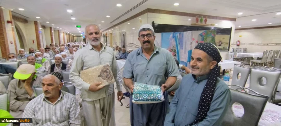 محفل انس و معرفت منازل الزهرا با حضور زایران کاروان استان کردستان ۱ تیر ۱۴۰۴ 3