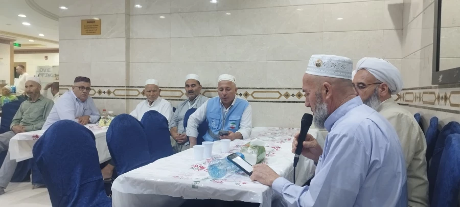 محفل انس و معرفت - هتل منازل الحسن کاروان های استان گلستان 27 خرداد 1404 2